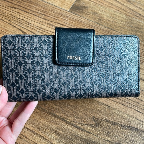Fossil Madison Clutch brown/black wallet cardholder NWT - Picture 1 of 4